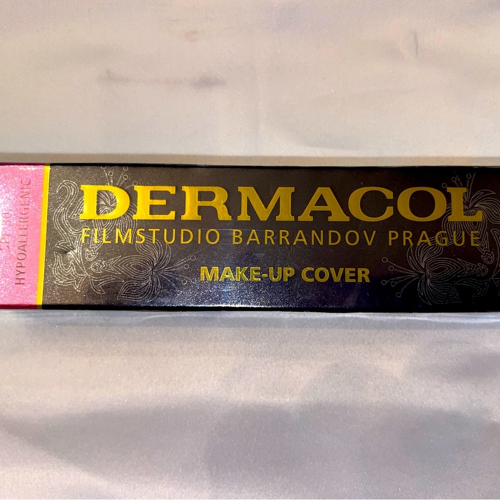 COPY - Dermacol # 209 Very Light Beige Peach Undertone LEGENDARY HIGH COVERING …